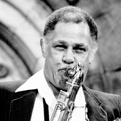 Dexter Gordon, a saxophone player